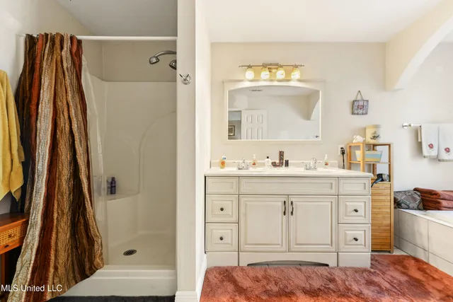 $209,900 | 612 Oak Street, Ocean Springs, MS 39564