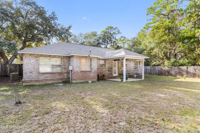 $209,900 | 612 Oak Street, Ocean Springs, MS 39564