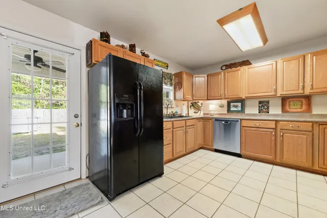 $209,900 | 612 Oak Street, Ocean Springs, MS 39564