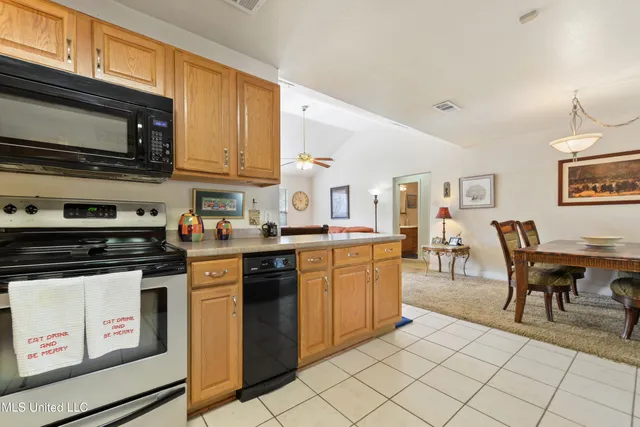 $209,900 | 612 Oak Street, Ocean Springs, MS 39564