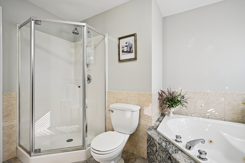 56 Valley Street Everett, MA 02149 - Photo 11 of 42