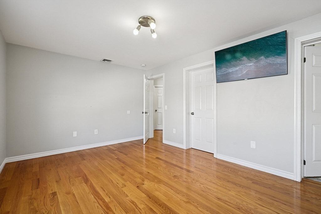 56 Valley Street Everett, MA 02149 - Photo 13 of 42