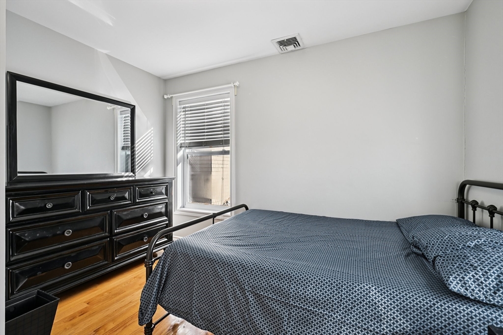 56 Valley Street Everett, MA 02149 - Photo 18 of 42