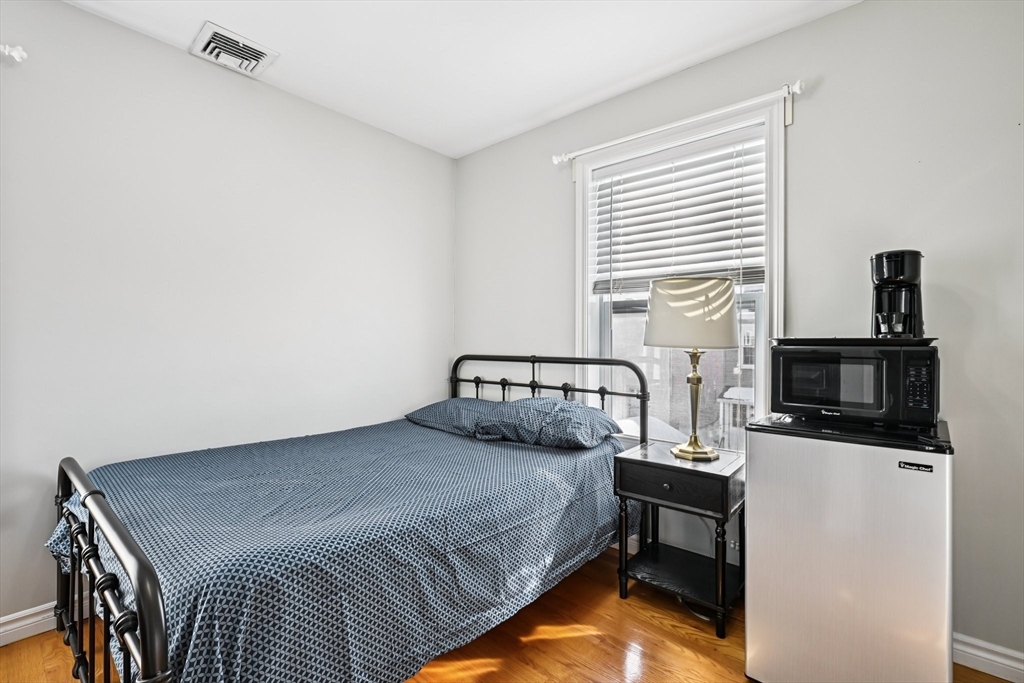 56 Valley Street Everett, MA 02149 - Photo 19 of 42