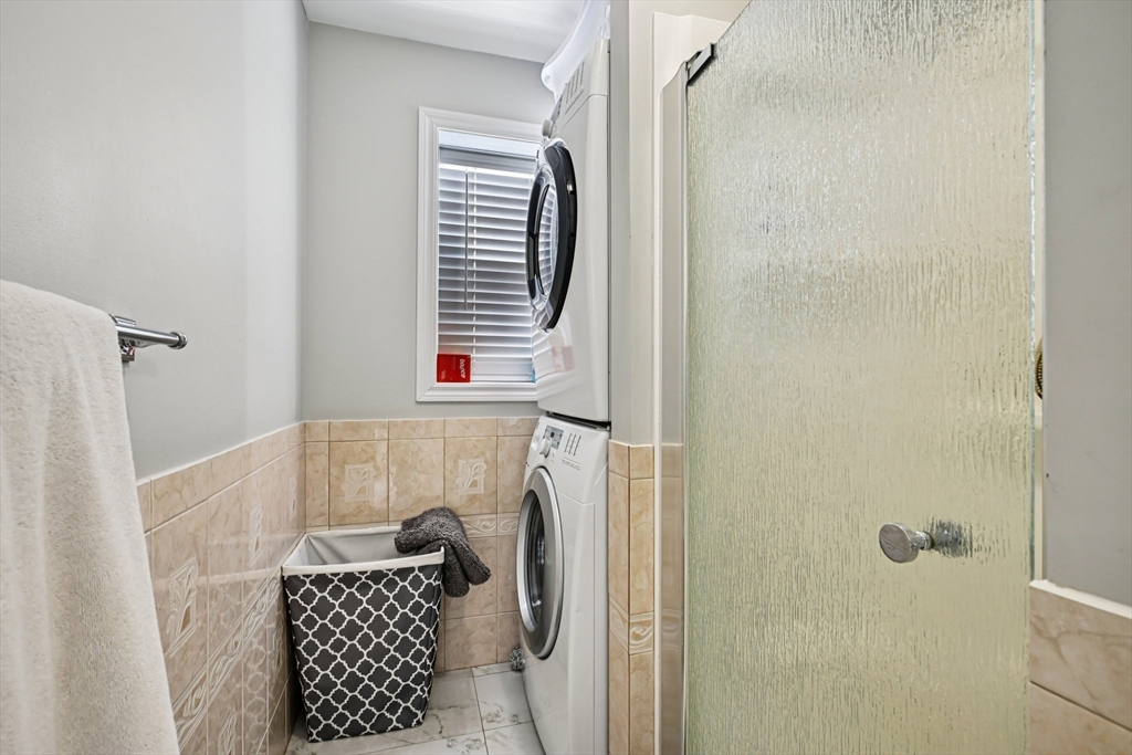 56 Valley Street Everett, MA 02149 - Photo 23 of 42