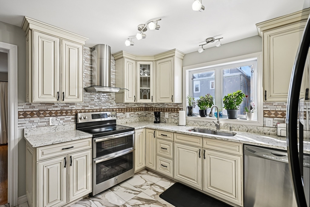 56 Valley Street Everett, MA 02149 - Photo 30 of 42