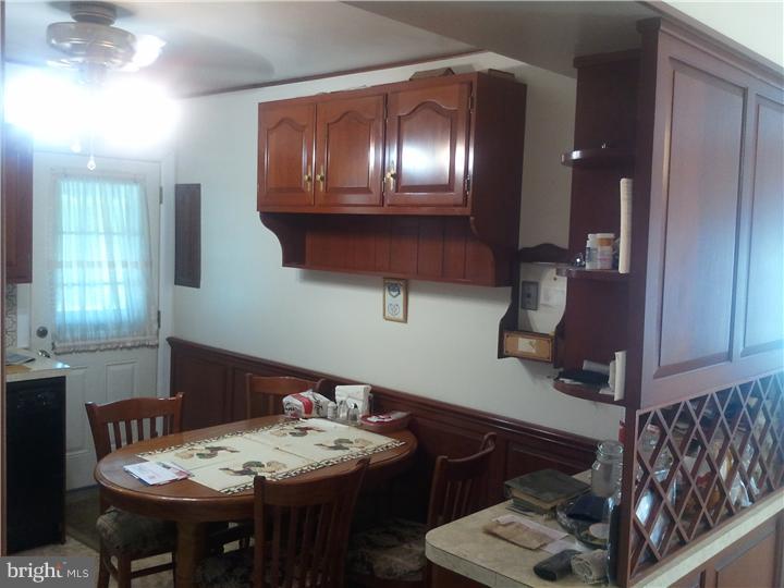 1147 Chesworth Road Philadelphia, PA 19115 - Photo 6 of 12 Kitchen