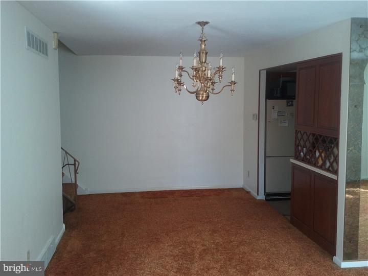 1147 Chesworth Road Philadelphia, PA 19115 - Photo 9 of 12 Dining Room