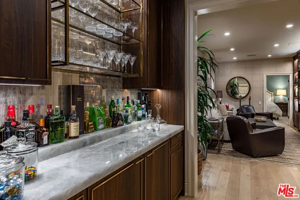 $30,000 | 127 Hollister Avenue, Santa Monica, CA 90405