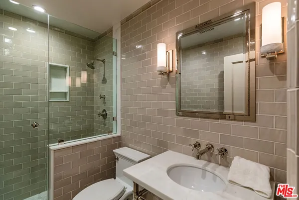 $30,000 | 127 Hollister Avenue, Santa Monica, CA 90405