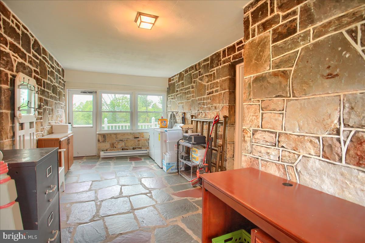 132 North Middlesex Road Carlisle, PA 17013 - Photo 15 of 25 Gallery Image 15