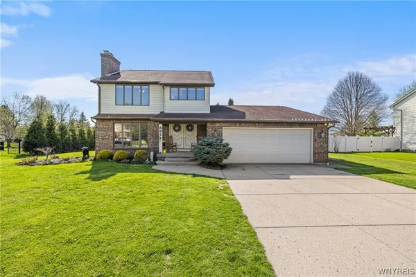 $464,900 | 8954 Candlewood Lane, Clarence, NY 14032