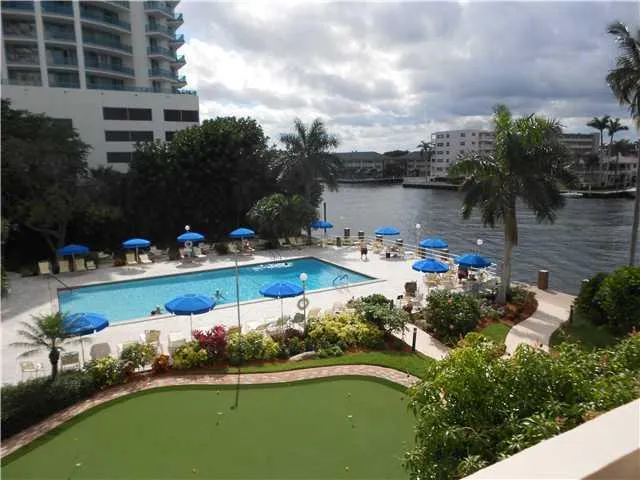$395,000 | 3233 Northeast 34th Street, Unit 322, Fort Lauderdale, FL 33308