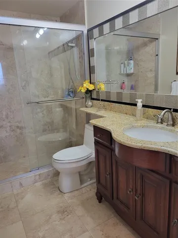 $395,000 | 3233 Northeast 34th Street, Unit 322, Fort Lauderdale, FL 33308