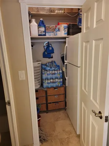 $395,000 | 3233 Northeast 34th Street, Unit 322, Fort Lauderdale, FL 33308