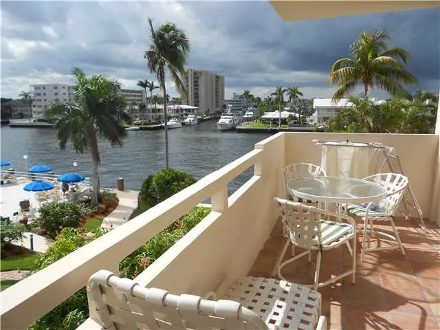 $395,000 | 3233 Northeast 34th Street, Unit 322, Fort Lauderdale, FL 33308
