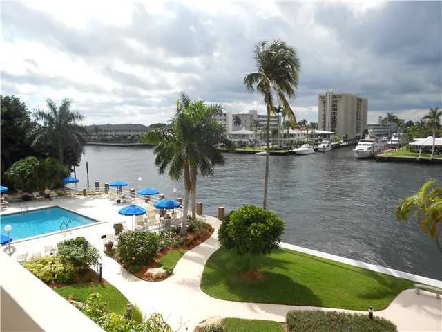 $395,000 | 3233 Northeast 34th Street, Unit 322, Fort Lauderdale, FL 33308