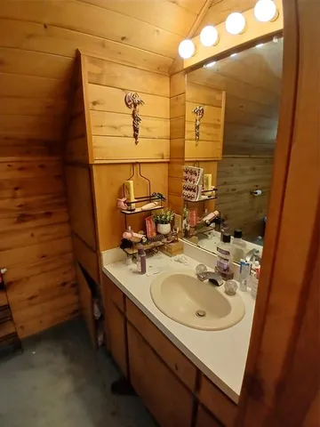 $380,000 | 3531 Ennis Avenue, Bardwell, TX 75119