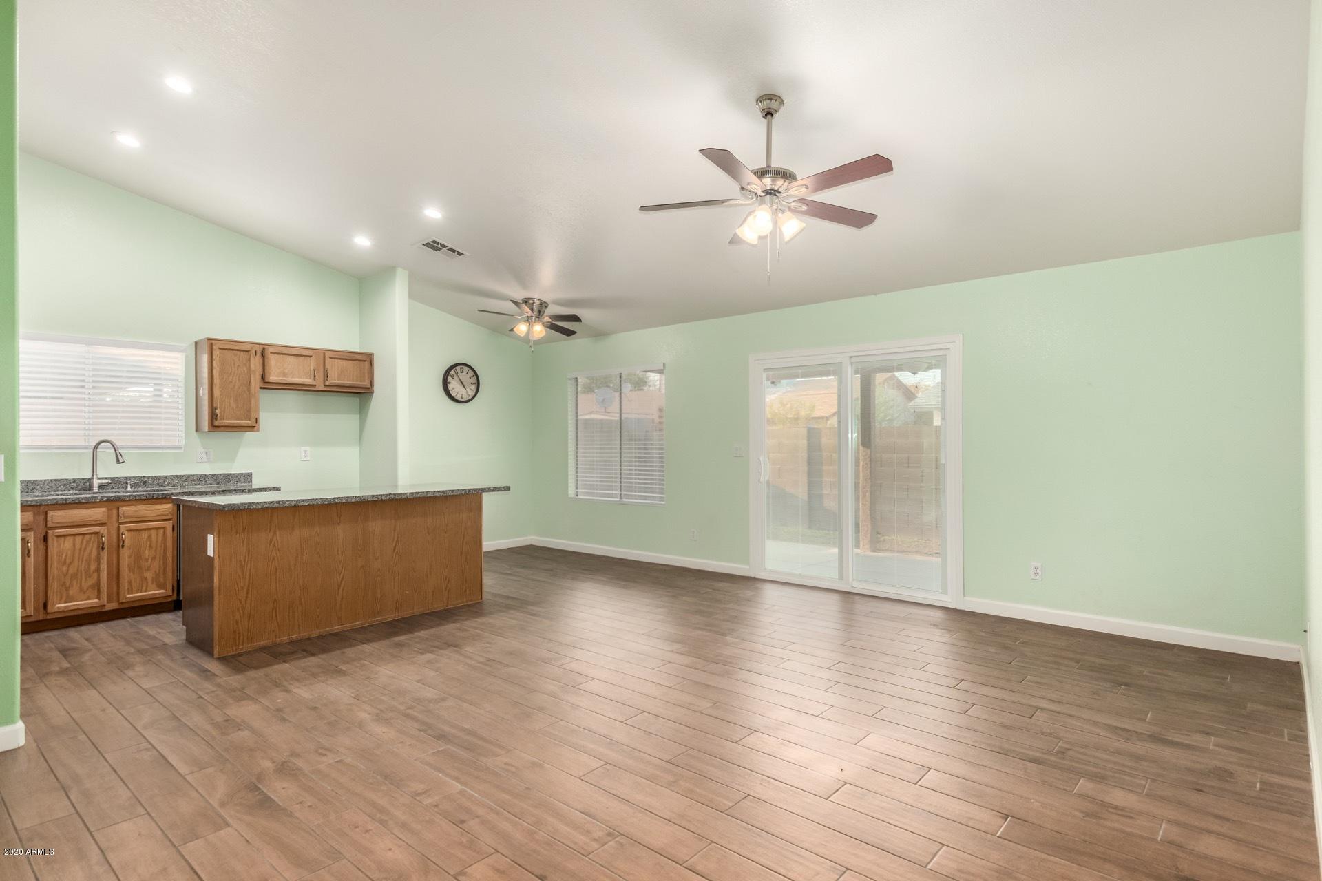 1448 East Carson Road Phoenix, AZ 85042 - Photo 11 of 26 0010-Carson 11