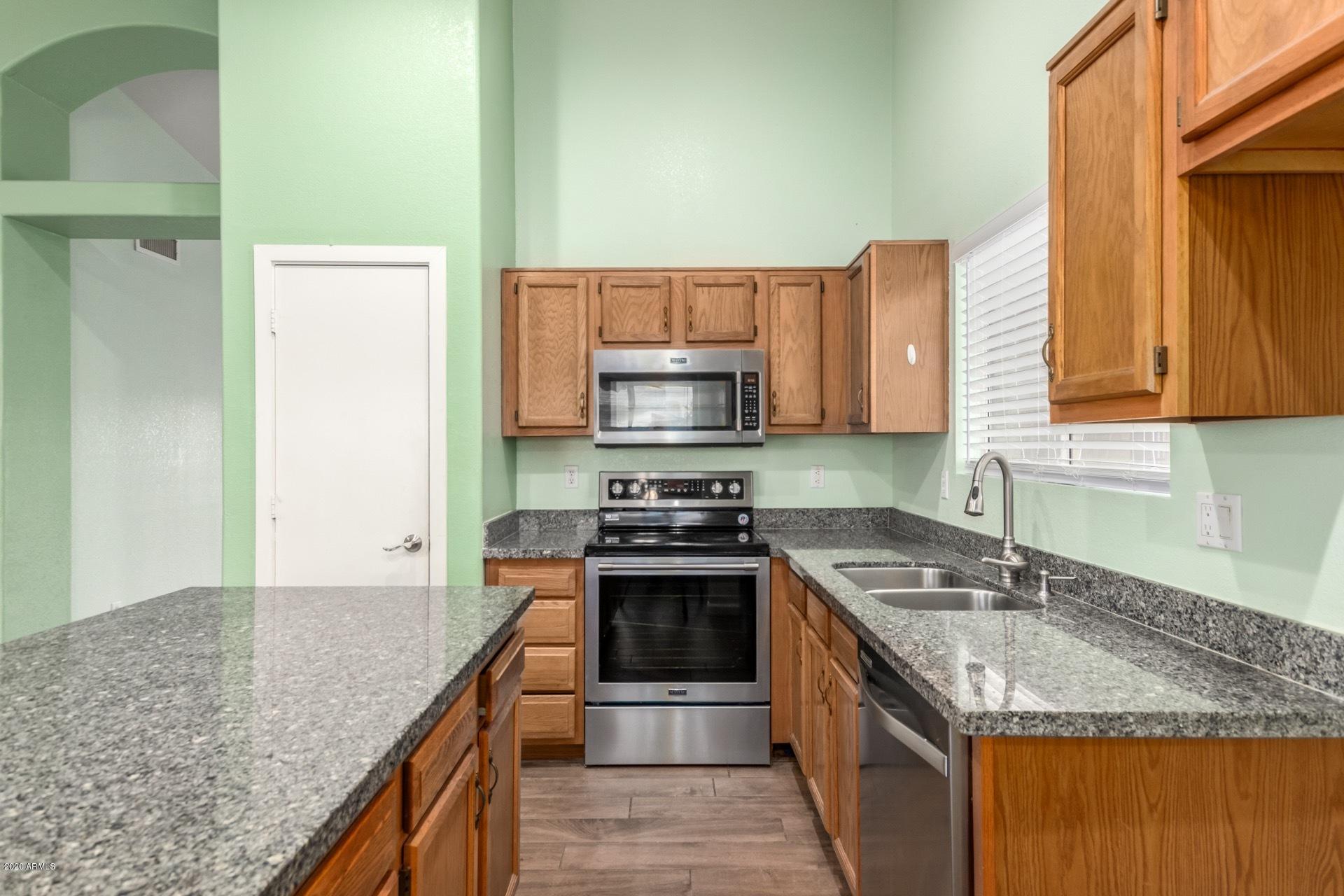 1448 East Carson Road Phoenix, AZ 85042 - Photo 14 of 26 0013-Carson 14