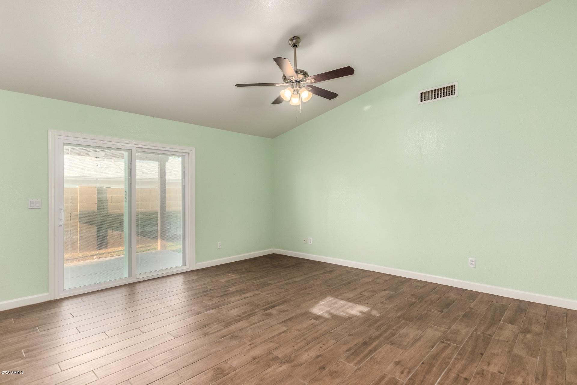 1448 East Carson Road Phoenix, AZ 85042 - Photo 9 of 26 0008-Carson 9