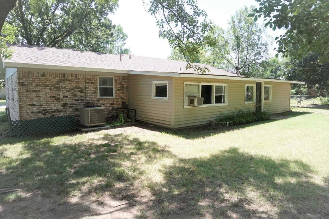 1107 Rose Terrace Perry, OK 73077 - Photo 21 of 28 Gallery Image 21