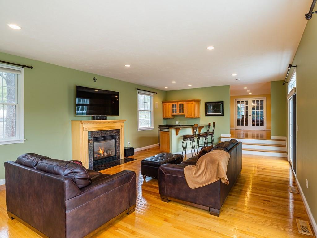 35 Pilgrim Road Mansfield, MA 02048 - Photo 11 of 29 Gallery Image 11