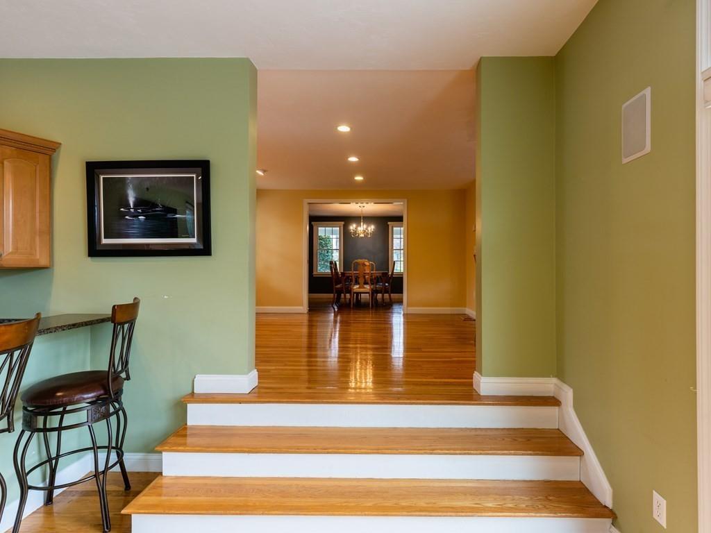 35 Pilgrim Road Mansfield, MA 02048 - Photo 9 of 29 Gallery Image 9