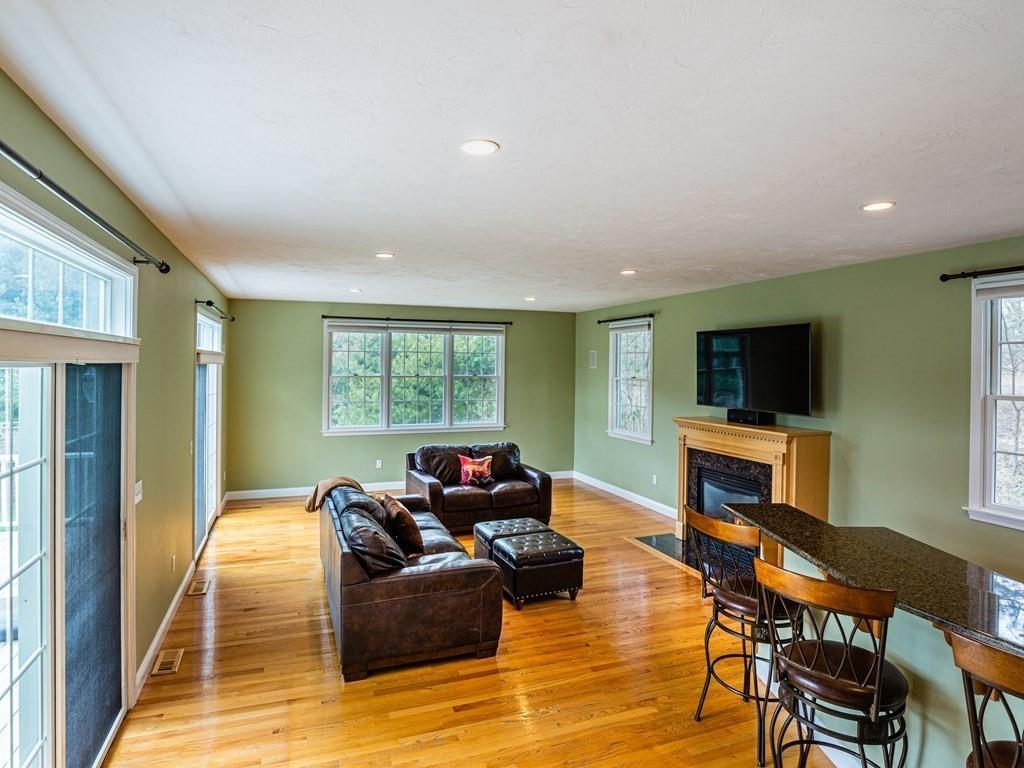 35 Pilgrim Road Mansfield, MA 02048 - Photo 10 of 29 Gallery Image 10