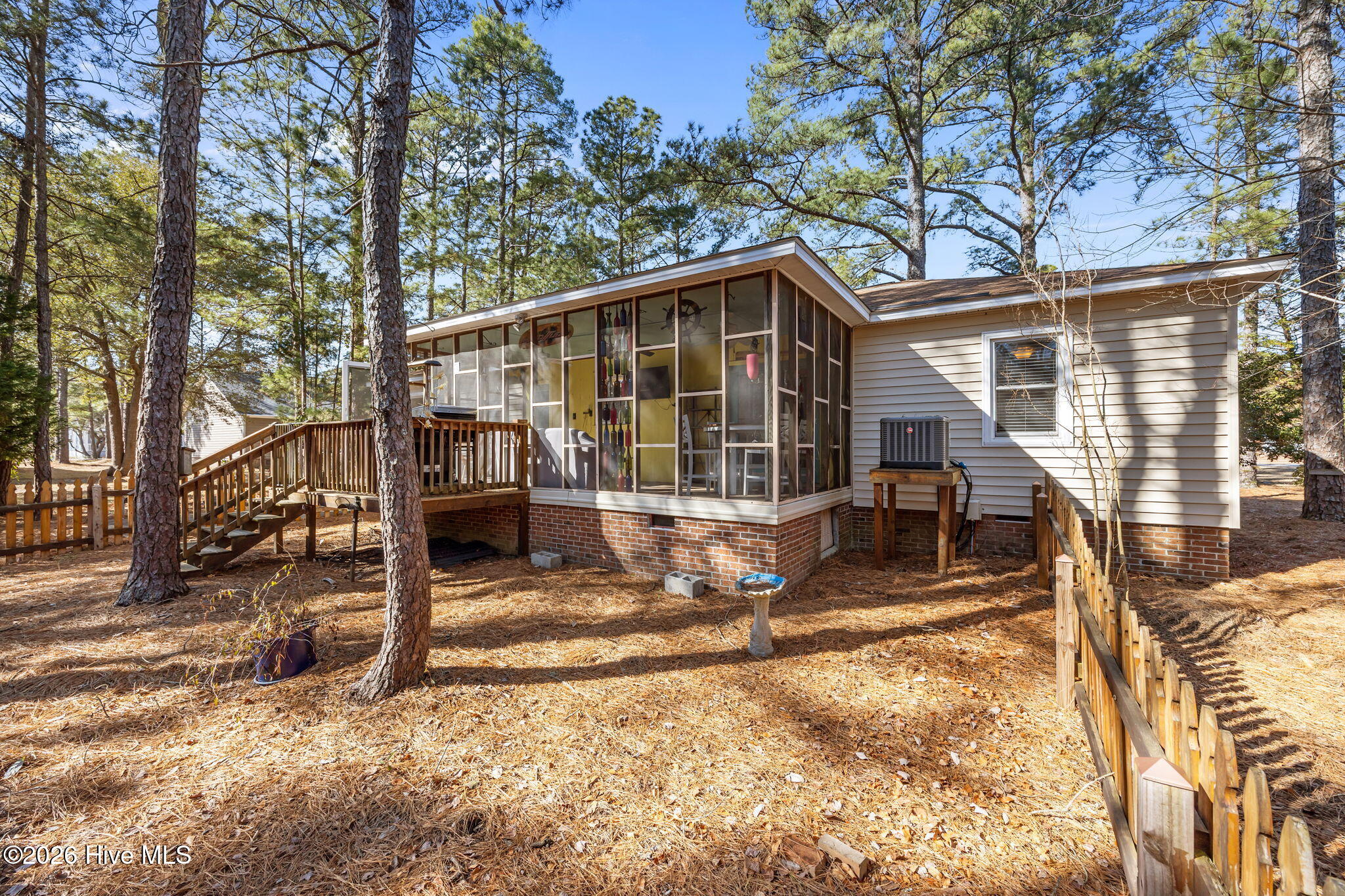 802 Black Swan Road New Bern, NC 28560 - Photo 27 of 57 36-web-or-mls-0C0A0986