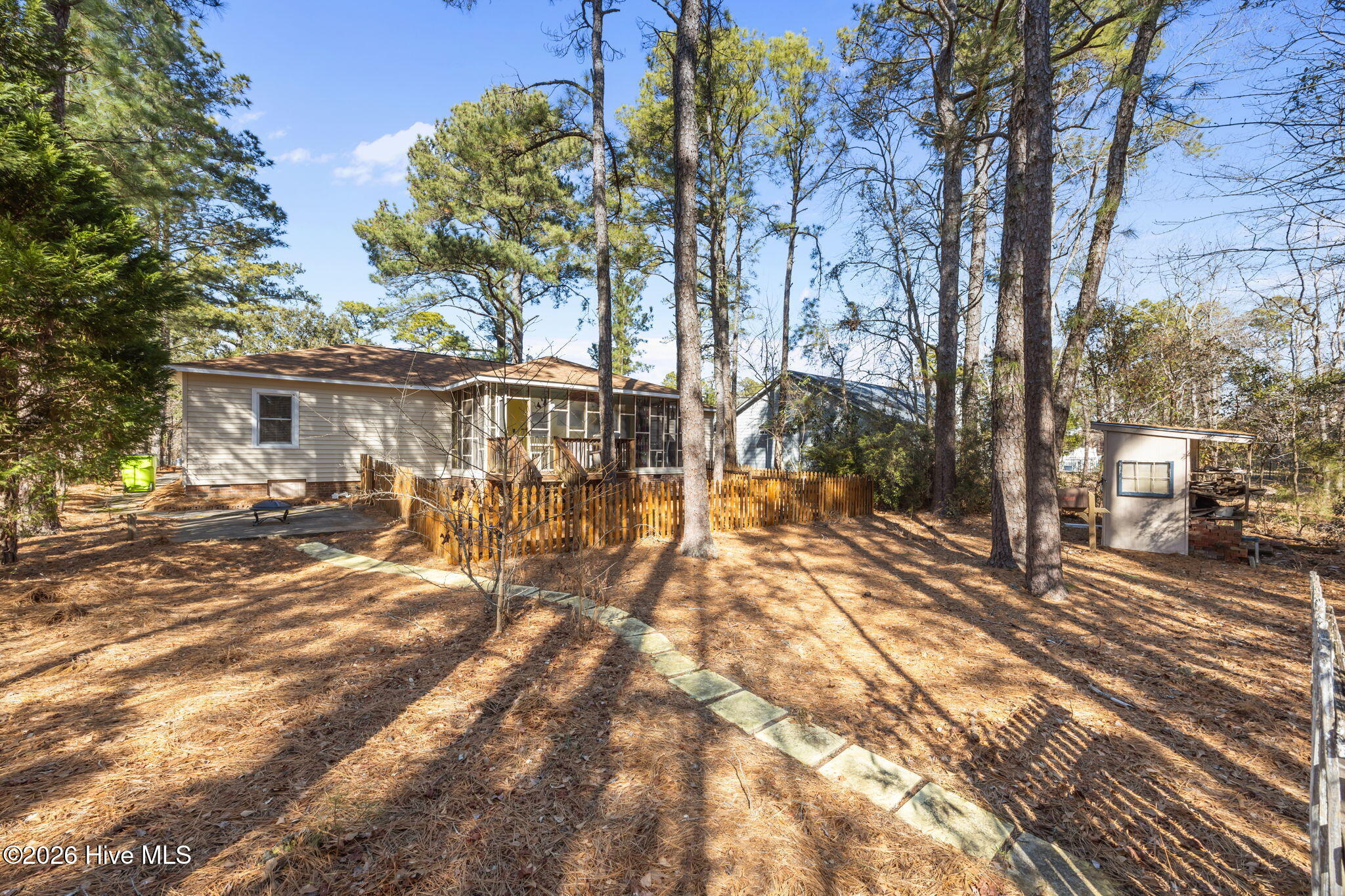 802 Black Swan Road New Bern, NC 28560 - Photo 30 of 57 40-web-or-mls-0C0A0991