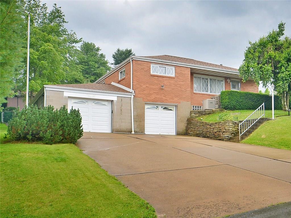 578 Center Hill Road Pittsburgh, PA 15239 - Photo 1 of 20