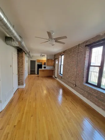 $1,800 | 1340 West 18th Place, Unit 1C, Chicago, IL 60608