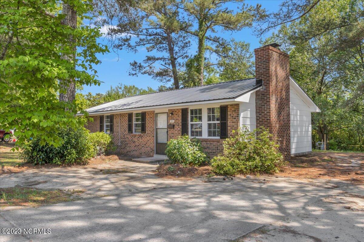 1345 South Long Drive Rockingham, NC 28379 - Photo 3 of 36 06-IMG_3117