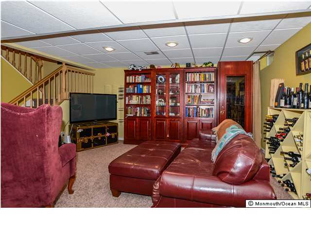 35 Bristel Road Holmdel, NJ 07733 - Photo 8 of 23 Additional Photo
