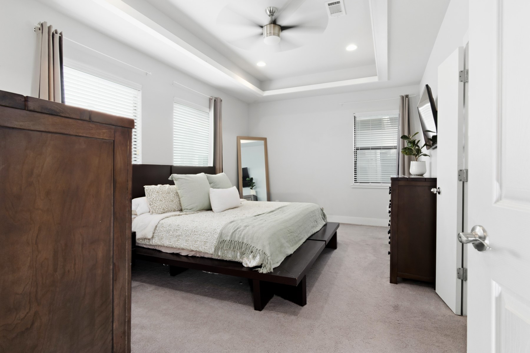 3802 Summa Place Houston, TX 77025 - Photo 15 of 27 Gallery Image 15