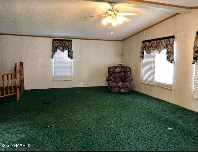 574 Libbie Road Autryville, NC 28318 - Photo 4 of 12 den