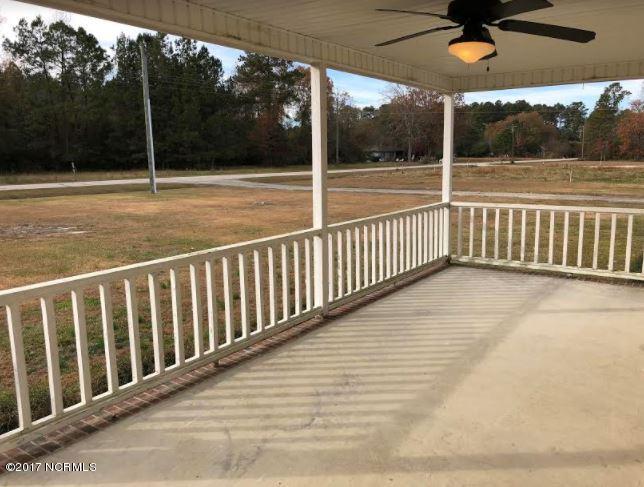 574 Libbie Road Autryville, NC 28318 - Photo 5 of 12 porch