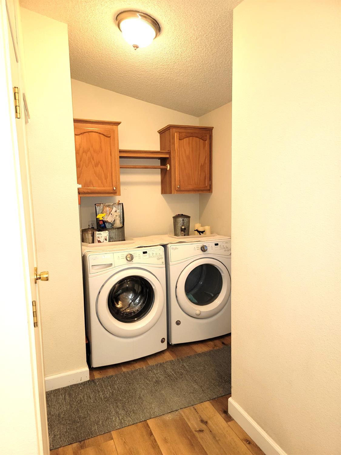 3550 China Garden Road, Unit 59 Placerville, CA 95667 - Photo 17 of 18 a utility room with dryer and washer