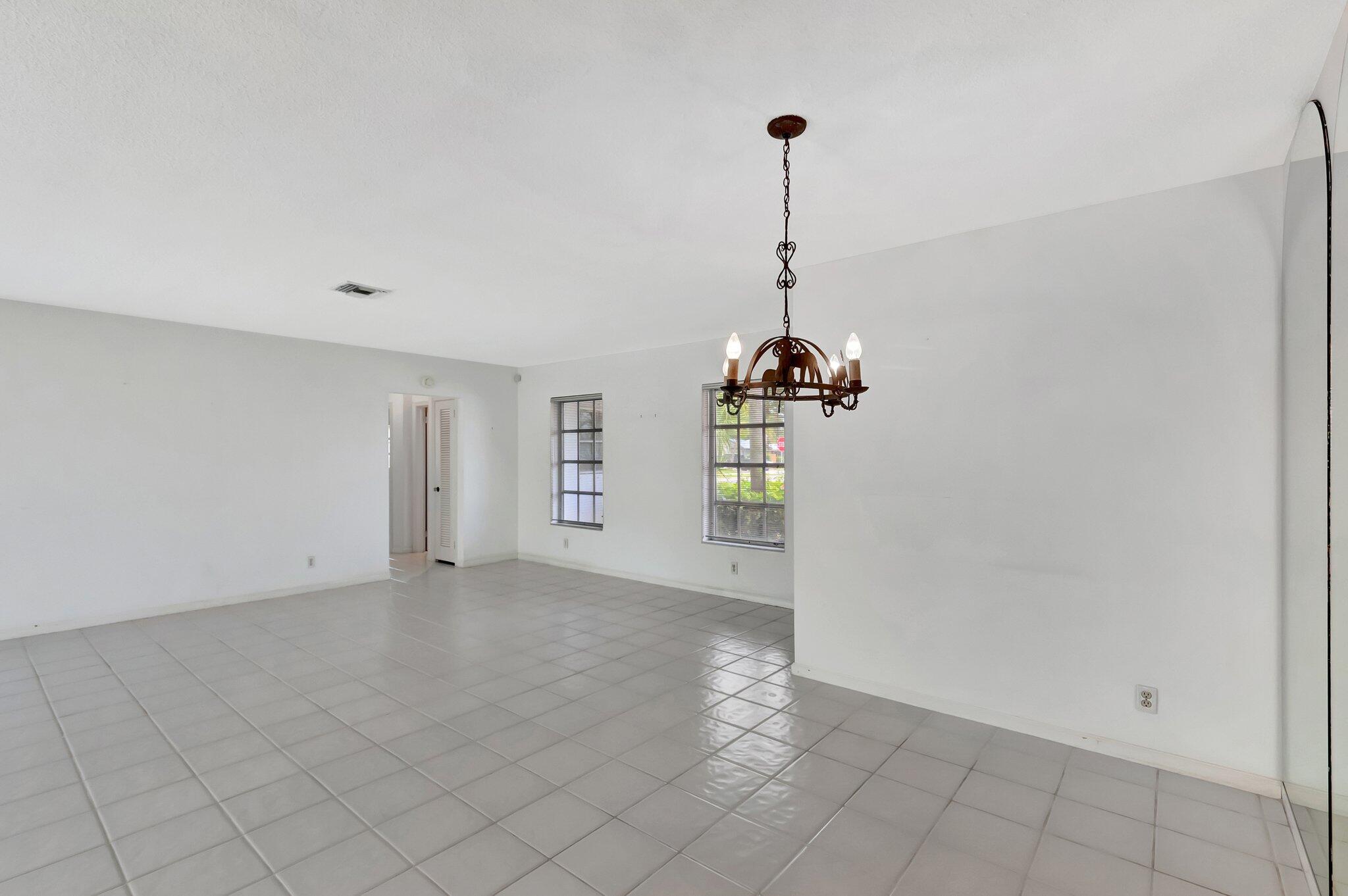 901 Southwest 4th Street Boca Raton, FL 33486 - Photo 8 of 40 10-web-or-mls-DSC_2426