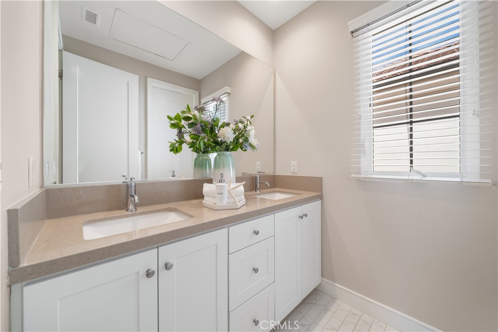 116 Tritone Irvine, CA 92602 - Photo 38 of 75