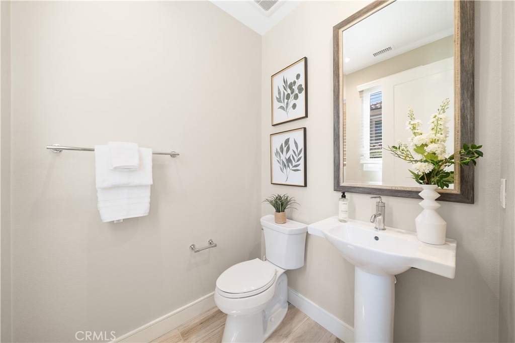 116 Tritone Irvine, CA 92602 - Photo 6 of 75