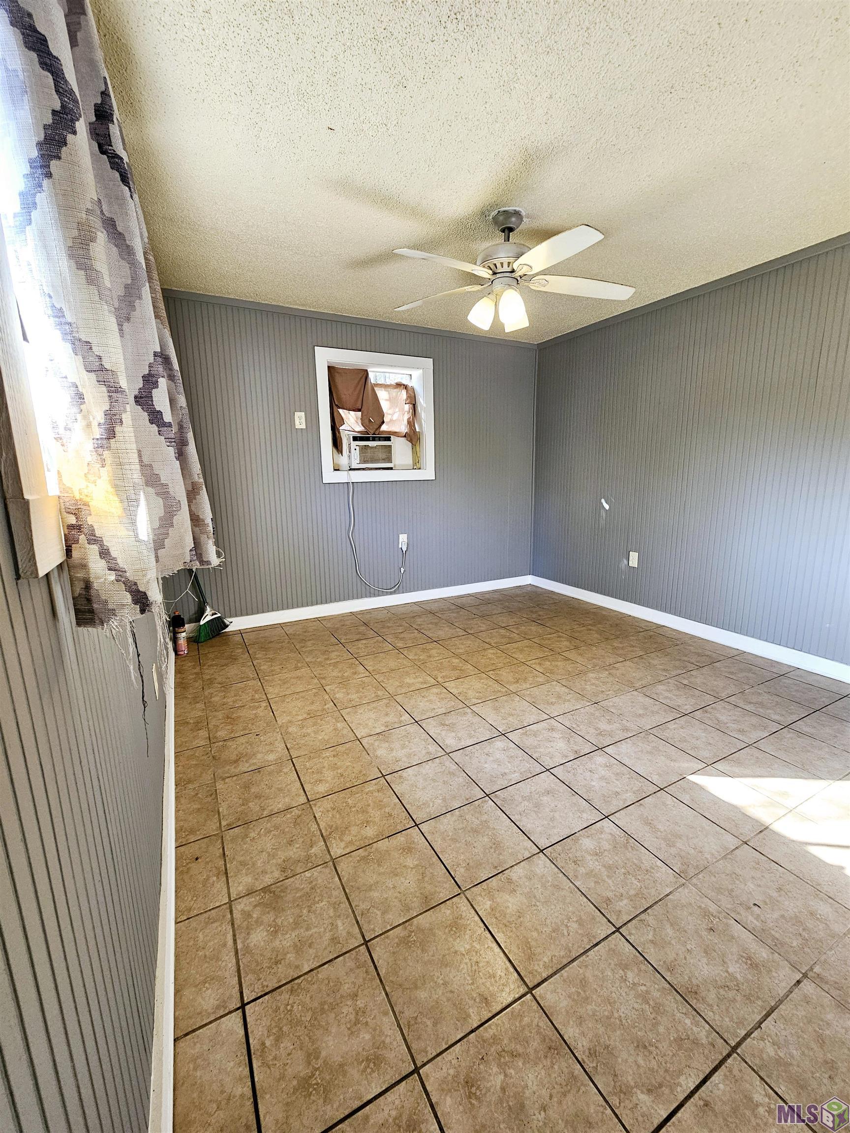 5667 Denova Street Baton Rouge, LA 70812 - Photo 3 of 9 Gallery Image 3