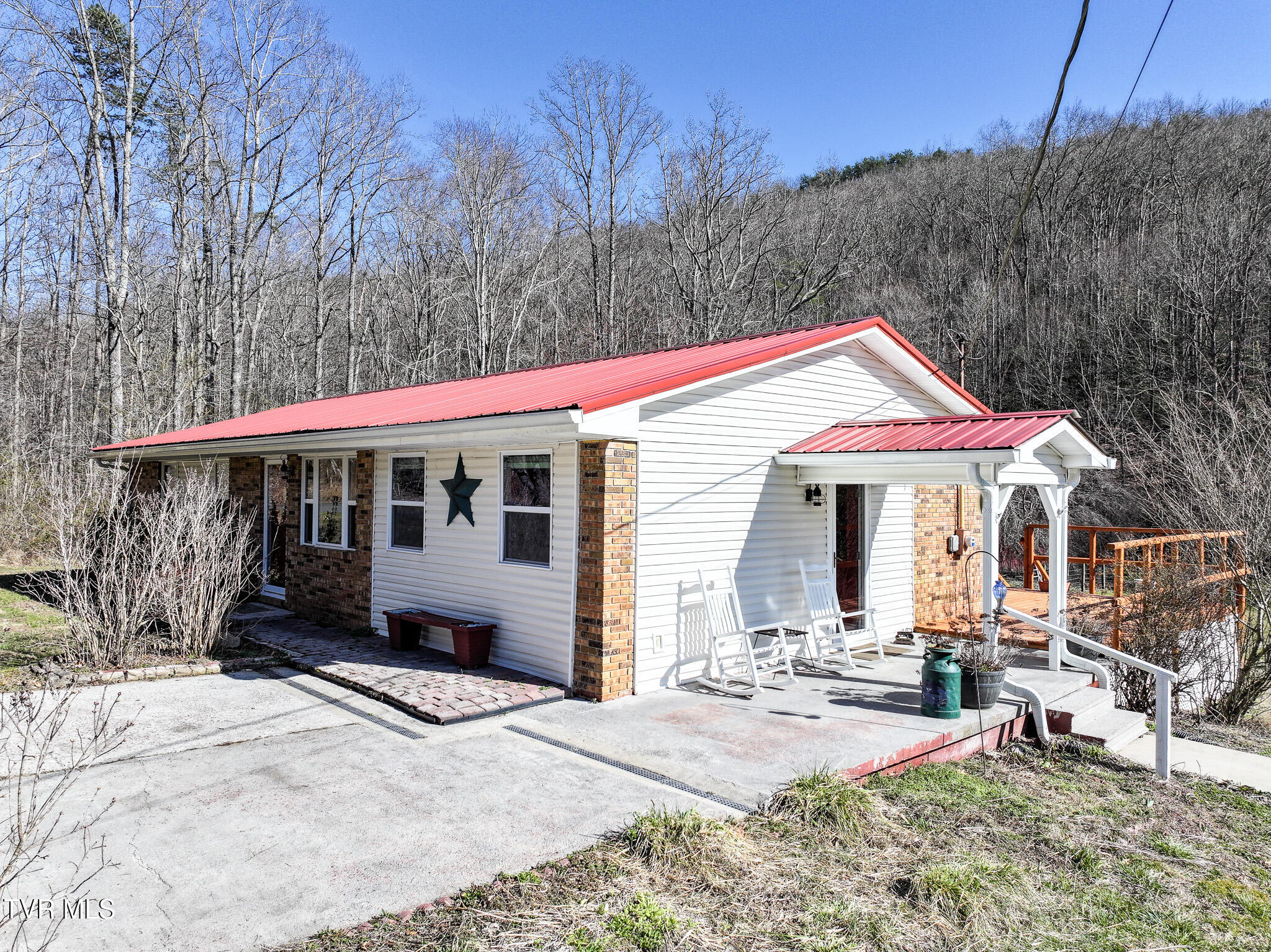 314 Cave Springs Road Rogersville, TN 37857 - Photo 3 of 70 DJI_20250303151734_0777_D