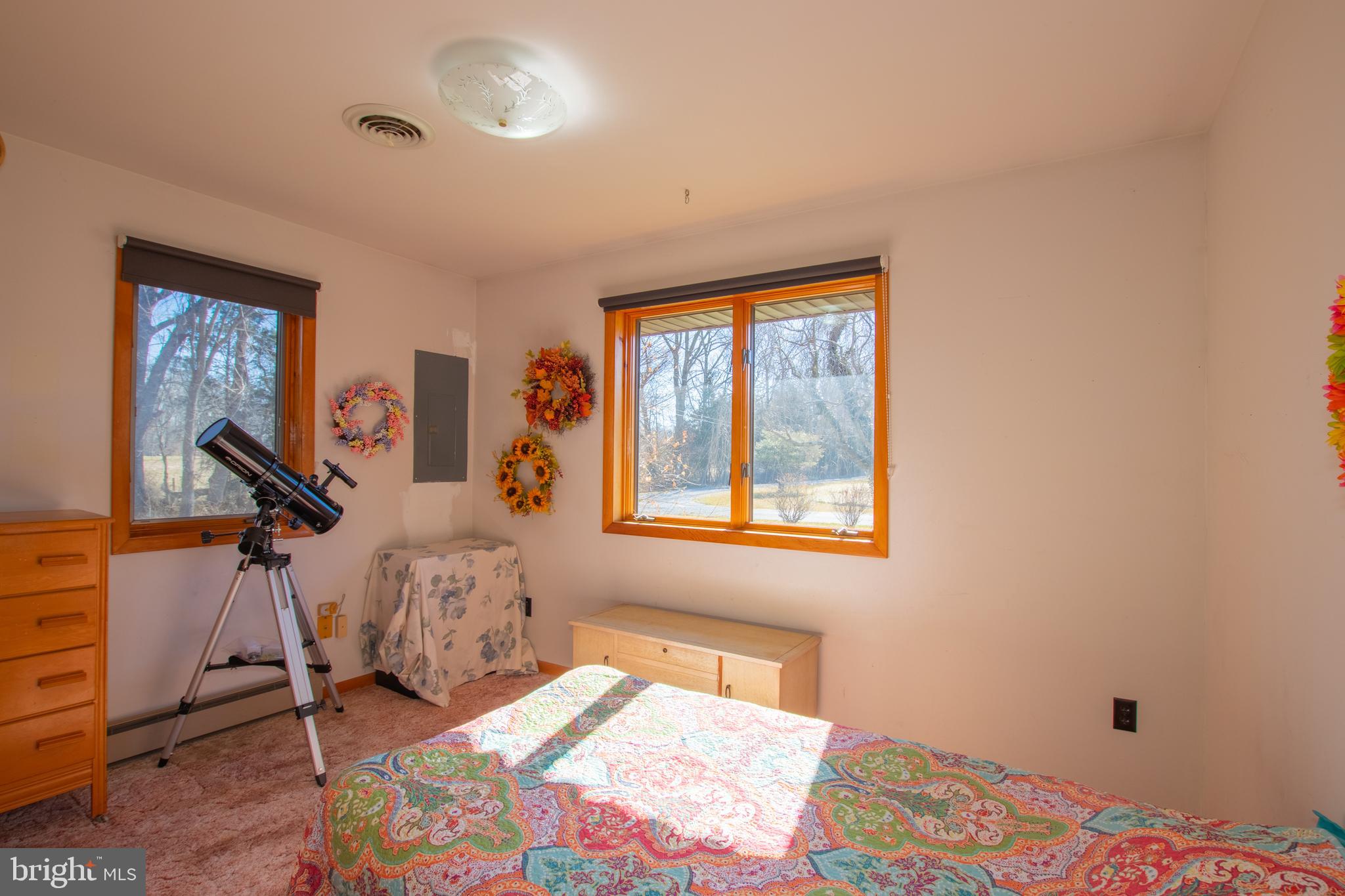 274 Robinson Road Salem, NJ 08079 - Photo 25 of 37 a bedroom with a bed and a window