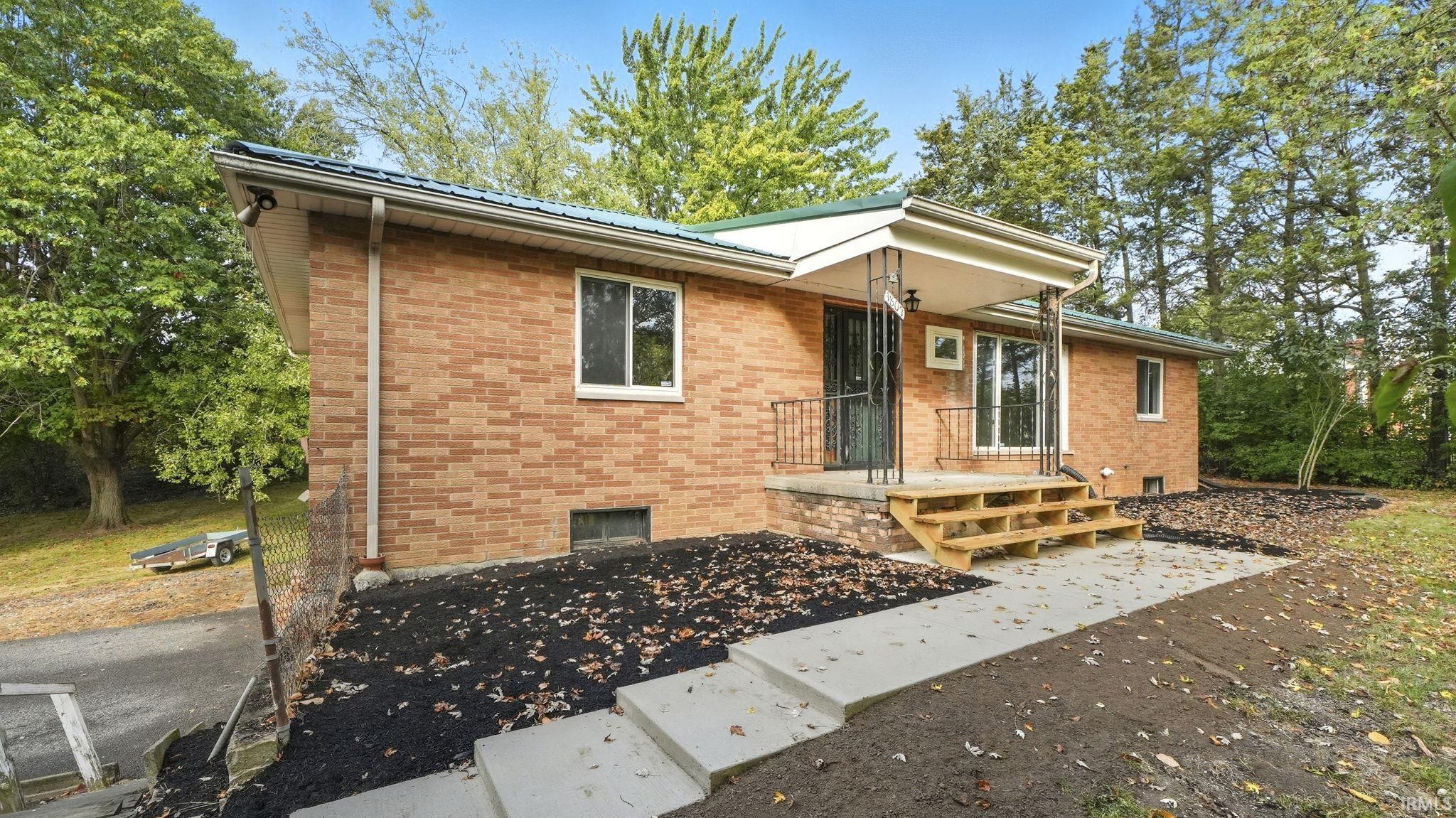 1807 Beineke Road Fort Wayne, IN 46808 - Photo 1 of 36