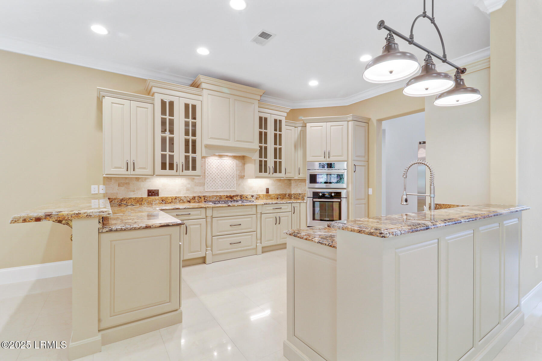 227 Hampton Lake Drive Bluffton, SC 29910 - Photo 14 of 50 227 Hampton Lake Dr-21