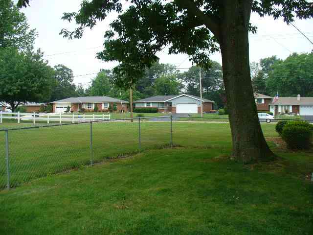 1613 Springfield Road East Peoria, IL 61611 - Photo 7 of 7 Gallery Image 7