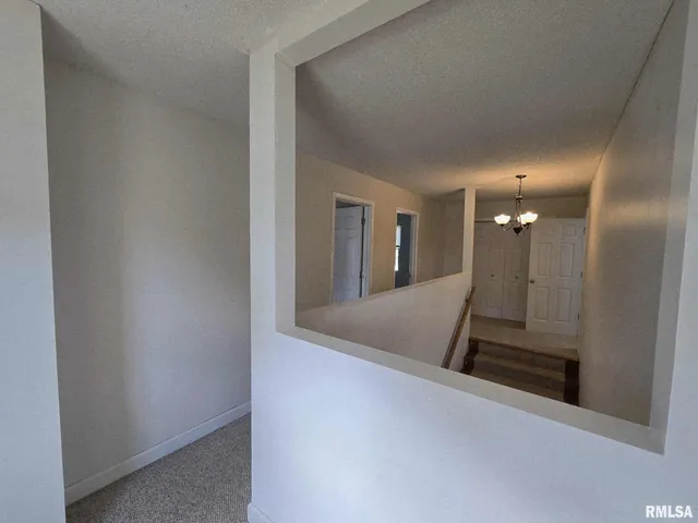 $230,000 | 108 Mockingbird Lane, Woodlawn, IL 62898