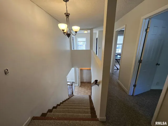 $230,000 | 108 Mockingbird Lane, Woodlawn, IL 62898